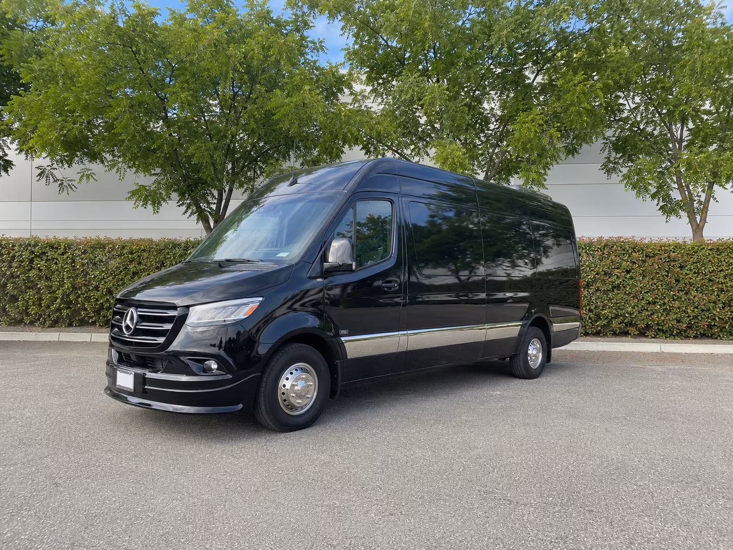 Arlington Airport Shuttle & Transportation party bus exterior
