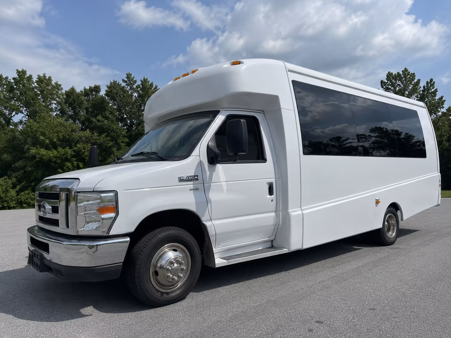 Arlington Concert & Music Festival Transportation party bus exterior