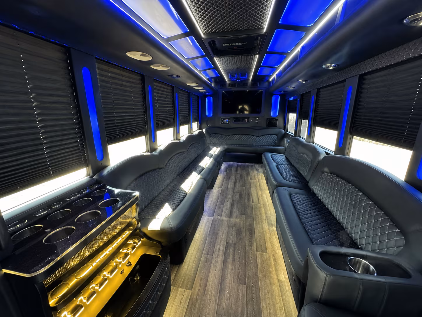 Grand Prairie Birthday, Sweet 16, & Quinceañera Party Bus Rentals