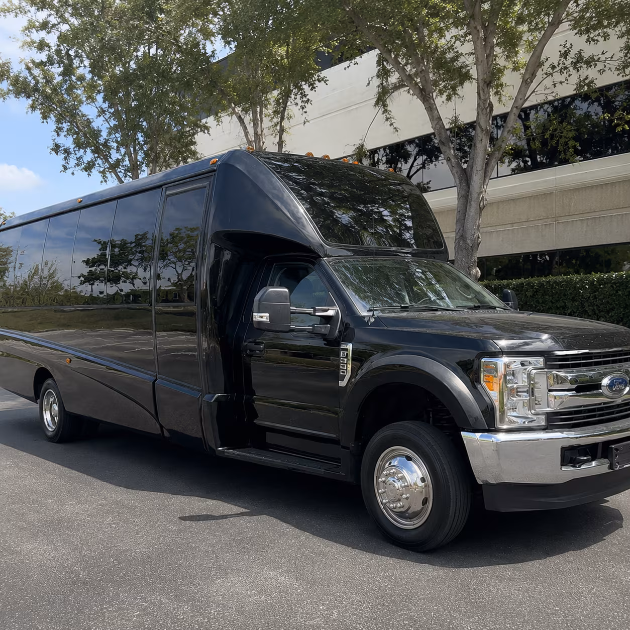 Mansfield Birthday, Sweet 16, & Quinceañera Party Bus Rentals