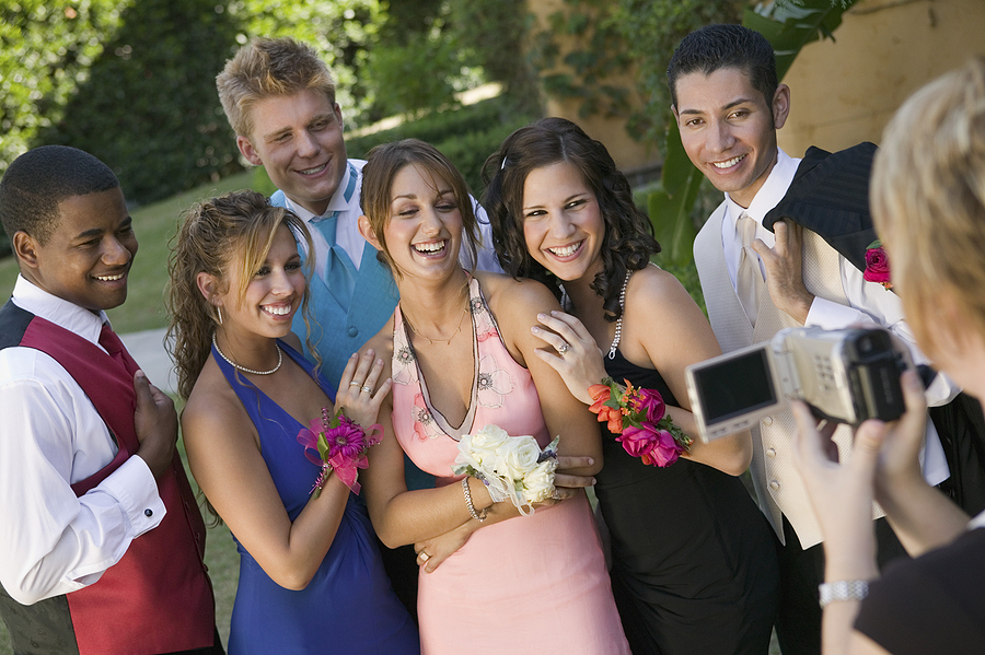 Homecoming & Prom Party Bus & Limo Rental